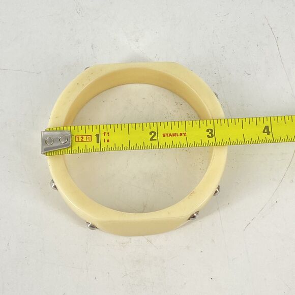 Vintage Milk Ivory Bakelite Bangle Bracelet Chrome Inlaid Studs Geometric Shape - Picture 3 of 5